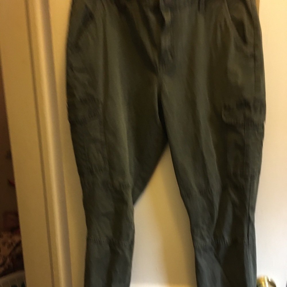 EUC Sonoma Cargo Pants Size 12